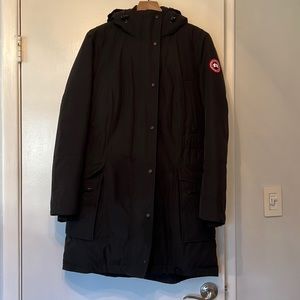 Canada Goose Fur-Less Kinley Parka, Size Large. Great Condition